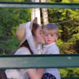 Meet your Posher, Elisa